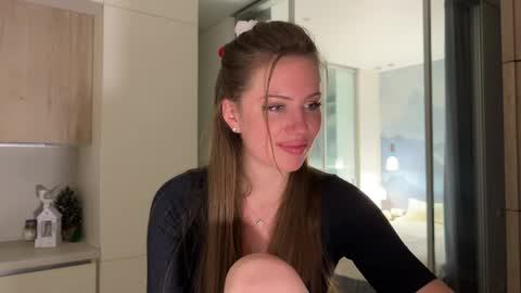Snapshot of kiramystery chatting on 16, 4, 2026 Kira online show from 16, 4, 2026