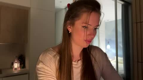 Snapshot of kiramystery chatting on 5, 5, 2026 Kira online show from 5, 5, 2026