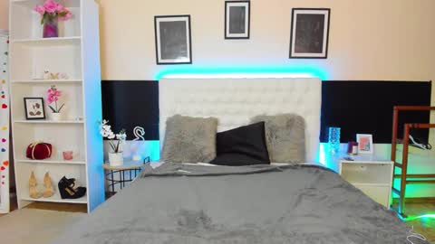 Snapshot of kiraneww chatting on 5, 3, 2026 Kira online show from 5, 3, 2026