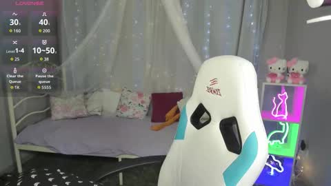 KiraParker online show from 25, 3, 2026