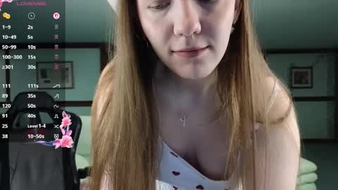 Snapshot of kirarustle chatting on 13, 3, 2026 Kira online show from 13, 3, 2026