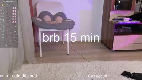 Snapshot of kiraturner chatting on 1, 2, 2025 Kira cute online show from 1, 2, 2025