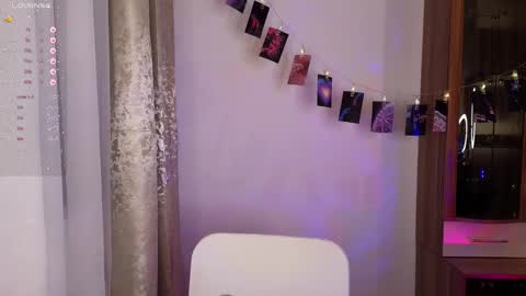 Snapshot of kiraturner chatting on 21, 10, 2025 Kira cute online show from 21, 10, 2025