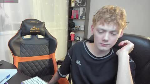 Snapshot of kirill_20_cm chatting on 15, 2, 2025 Kirill and Andrey online show from 15, 2, 2025