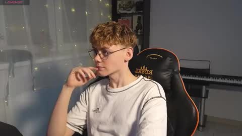 Snapshot of kirill_20_cm chatting on 18, 2, 2025 Kirill and Andrey online show from 18, 2, 2025