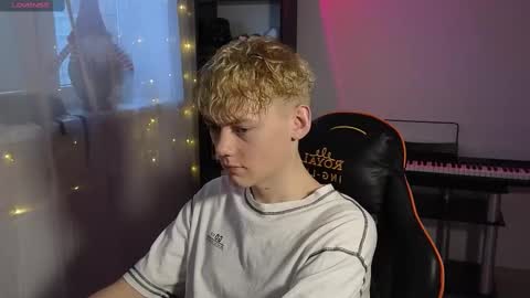 Snapshot of kirill_20_cm chatting on 2, 3, 2025 Kirill and Andrey online show from 2, 3, 2025