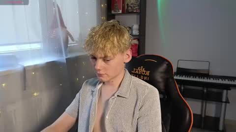 Snapshot of kirill_20_cm chatting on 10, 3, 2025 Kirill and Andrey online show from 10, 3, 2025