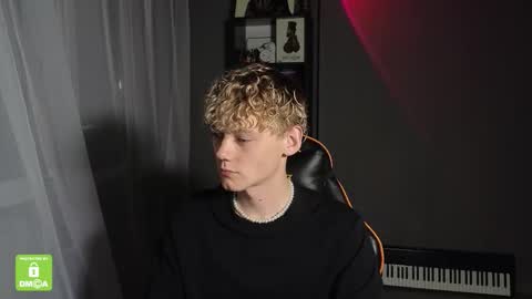 Snapshot of kirill_20_cm chatting on 12, 9, 2025 Kirill and Andrey online show from 12, 9, 2025