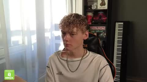 Snapshot of kirill_20_cm chatting on 15, 9, 2025 Kirill and Andrey online show from 15, 9, 2025