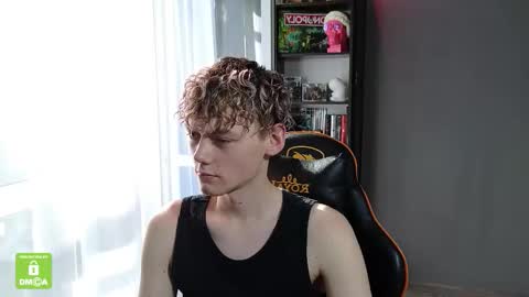 Snapshot of kirill_20_cm chatting on 26, 9, 2025 Kirill and Andrey online show from 26, 9, 2025