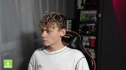 Snapshot of kirill_20_cm chatting on 3, 10, 2025 Kirill and Andrey online show from 3, 10, 2025