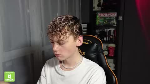 Snapshot of kirill_20_cm chatting on 4, 10, 2025 Kirill and Andrey online show from 4, 10, 2025