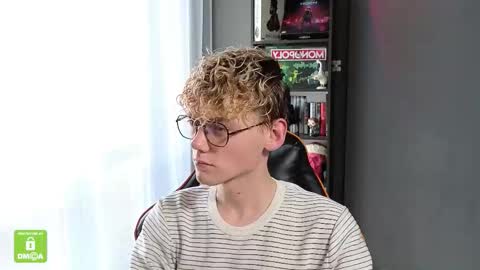 Snapshot of kirill_20_cm chatting on 7, 10, 2025 Kirill and Andrey online show from 7, 10, 2025