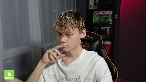 Snapshot of kirill_20_cm chatting on 20, 10, 2025 Kirill and Andrey online show from 20, 10, 2025