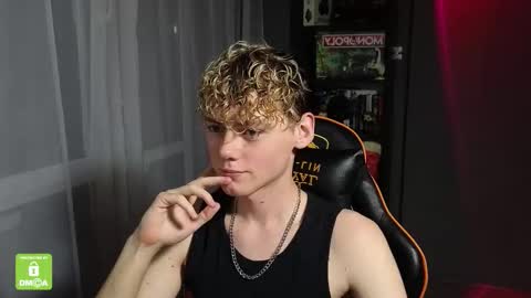 Snapshot of kirill_20_cm chatting on 24, 10, 2025 Kirill and Andrey online show from 24, 10, 2025