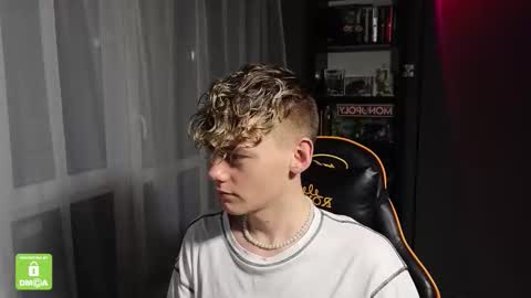 Snapshot of kirill_20_cm chatting on 11, 11, 2025 Kirill and Andrey online show from 11, 11, 2025