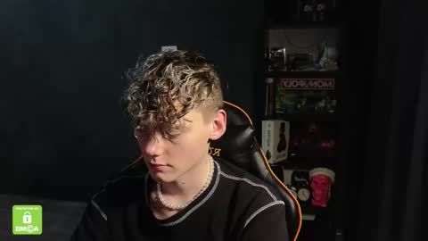 Snapshot of kirill_20_cm chatting on 24, 11, 2025 Kirill and Andrey online show from 24, 11, 2025