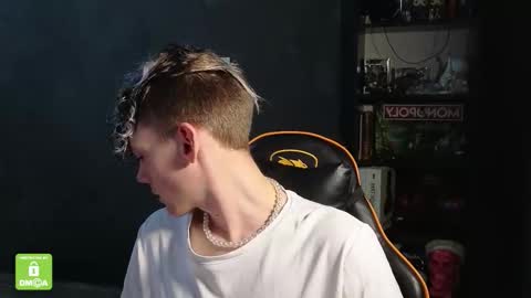 Snapshot of kirill_20_cm chatting on 5, 12, 2025 Kirill and Andrey online show from 5, 12, 2025