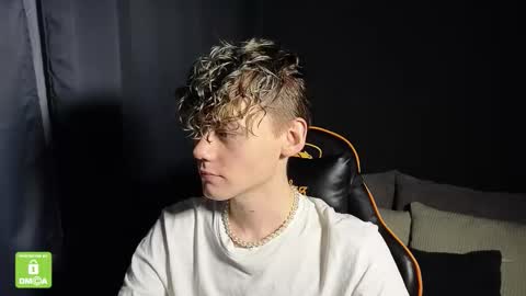 Snapshot of kirill_20_cm chatting on 22, 12, 2025 Kirill and Andrey online show from 22, 12, 2025