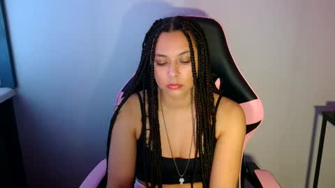 kiss_ameliaa online show from 11, 3, 2025