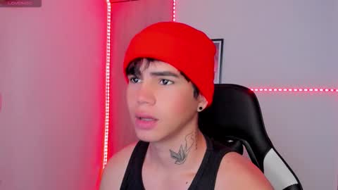 kiss_whitee online show from 23, 3, 2026