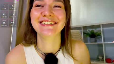call me Luna online show from 15, 4, 2026