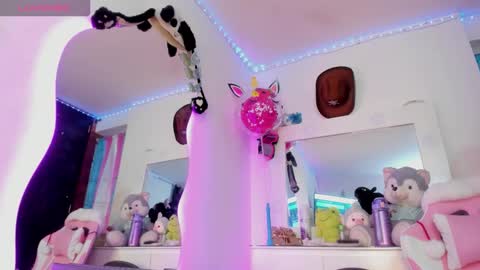 Snapshot of kisses_of_daniela chatting on 20, 12, 2025 kisses_of_daniela online show from 20, 12, 2025