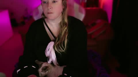 kissica online show from 3, 3, 2025