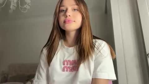 kisskeyy online show from 1, 10, 2025