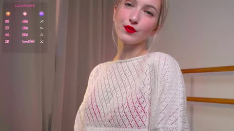 Snapshot of kisskiss_muah chatting on 23, 9, 2025 Kate  online show from 23, 9, 2025