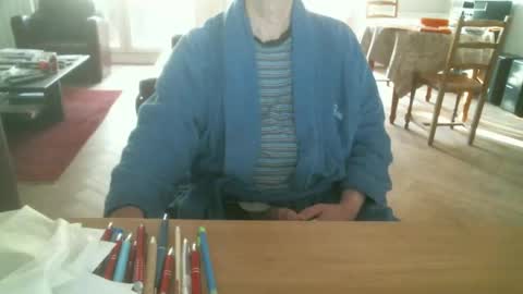 kisslog1 online show from 12, 10, 2025