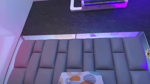 Snapshot of kissme_luna chatting on 11, 10, 2025 BELLA FLAME online show from 11, 10, 2025