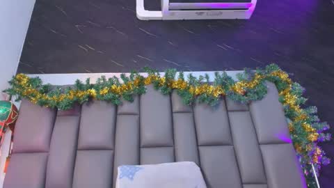 Snapshot of kissme_luna chatting on 29, 11, 2025 BELLA FLAME online show from 29, 11, 2025