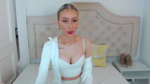 Natalie online show from 23, 4, 2026