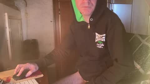 kissofbanned1983 online show from 17, 5, 2026