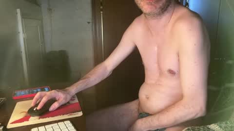 kissofbanned1983 online show from 25, 5, 2026