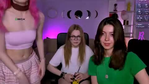 Snapshot of kitniss_dreamy chatting on 29, 6, 2026 kitniss online show from 29, 6, 2026