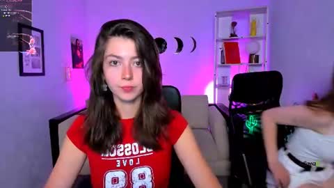Snapshot of kitniss_dreamy chatting on 4, 8, 2026 kitniss online show from 4, 8, 2026