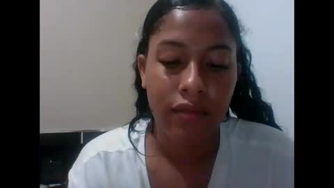 Snapshot of kitra_new chatting on 22, 10, 2025 kitra_new online show from 22, 10, 2025