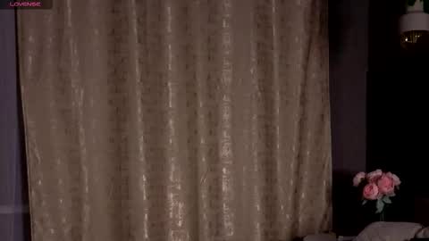 The sexy fox Kitsune online show from 20, 11, 2025