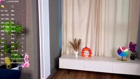 The sexy fox Kitsune online show from 25, 2, 2026