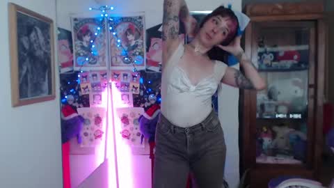 Snapshot of kitsunearineko chatting on 7, 12, 2024 Ari Keimiwrights online show from 7, 12, 2024