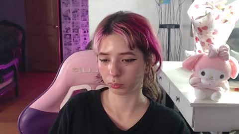 Snapshot of kitsunearineko chatting on 21, 2, 2025 Ari Keimiwrights online show from 21, 2, 2025