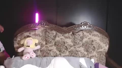 Ari Keimiwrights  online show from 5, 7, 2026