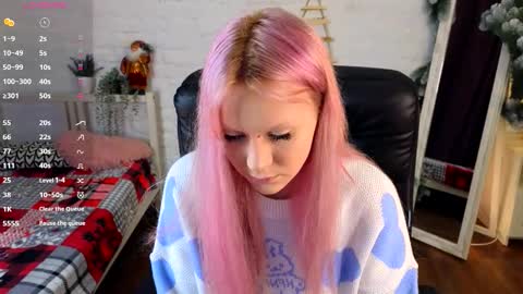 Snapshot of kitten_murray chatting on 5, 12, 2025 barbara online show from 5, 12, 2025