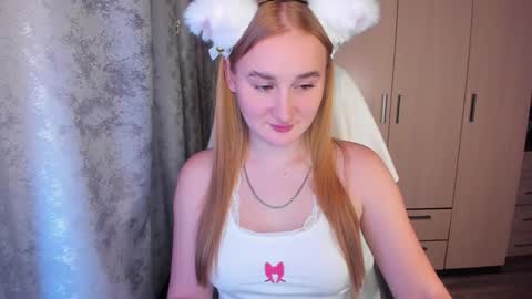 Snapshot of kitten_sun chatting on 22, 12, 2024 kitten_sun online show from 22, 12, 2024