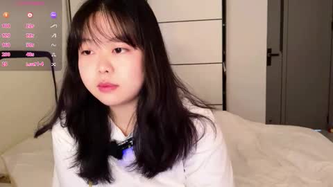 Snapshot of kittenfishing chatting on 9, 9, 2025 kit online show from 9, 9, 2025