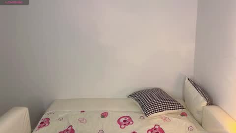 Snapshot of kittenfishing chatting on 12, 9, 2025 kit online show from 12, 9, 2025