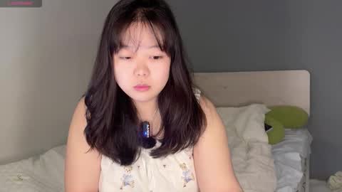 Snapshot of kittenfishing chatting on 18, 9, 2025 kit online show from 18, 9, 2025