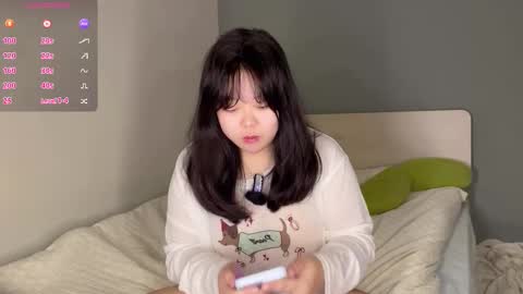 Snapshot of kittenfishing chatting on 22, 9, 2025 kit online show from 22, 9, 2025